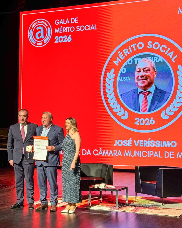 Rádio Regional do Centro: Presidente da Câmara de Montemor-o-Velho distinguido com Medalha de Mérito Social Grau Ouro