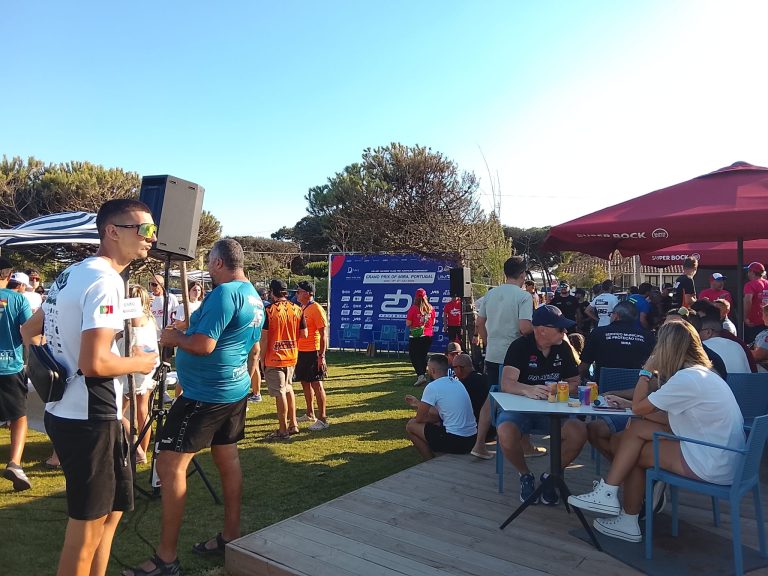 Rádio Regional do Centro: Elite europeia de Aquabike compete na Praia de Mira até domingo