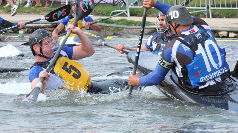 Rádio Regional do Centro: Seleções Nacionais de Kayak Polo com 11 atletas do Fluvial de Coimbra