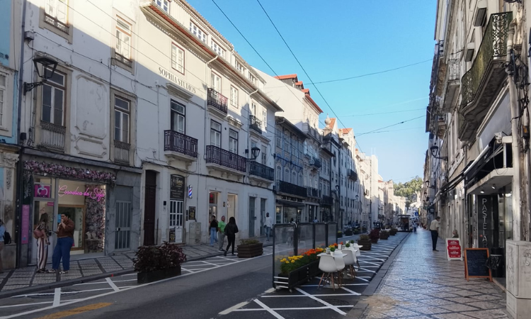 Rádio Regional do Centro: Metrobus chega a Coimbra-B e Praça da República entre dúvidas e mudanças na Baixa