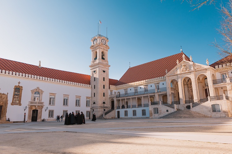 Rádio Regional do Centro: Universidade de Coimbra recebe número recorde de estudantes de programas de mobilidade